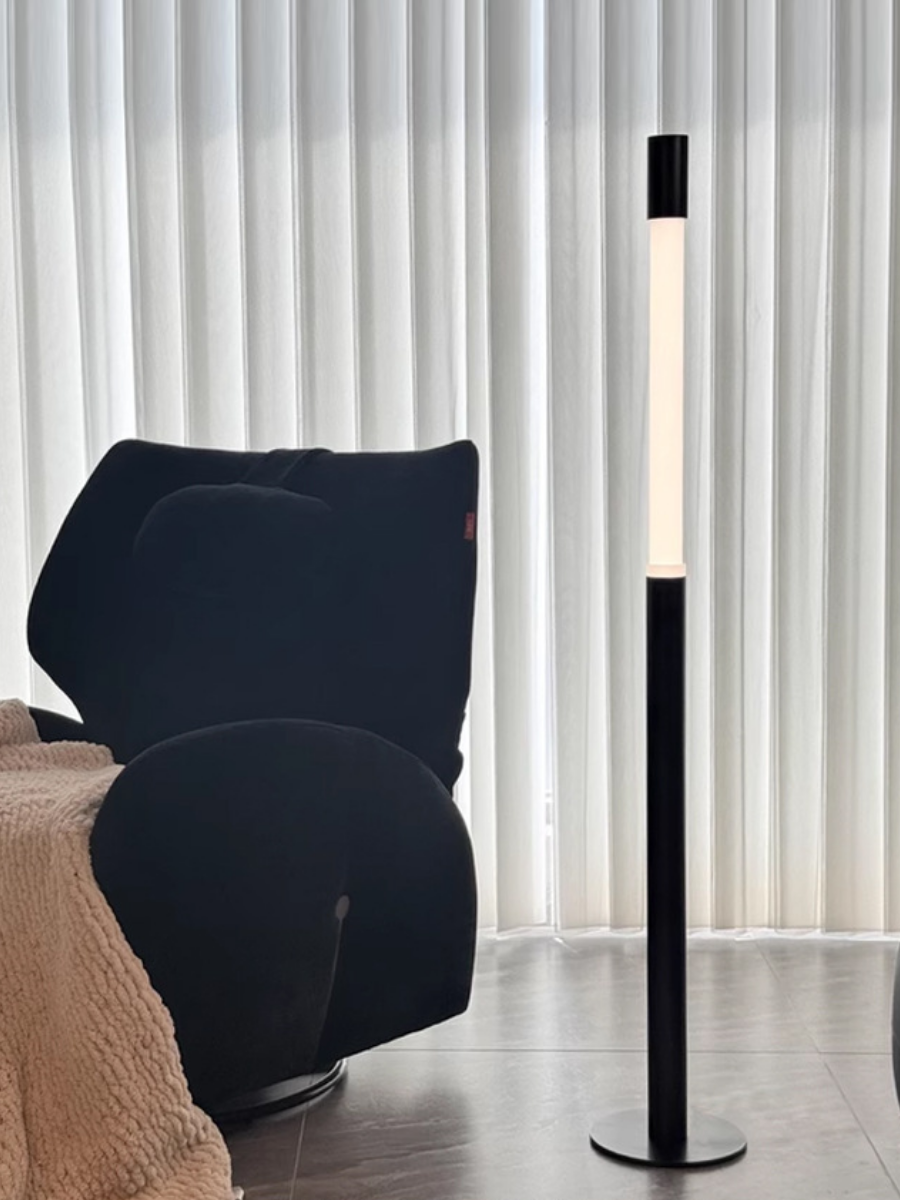 The Telescopic Floor Lamp